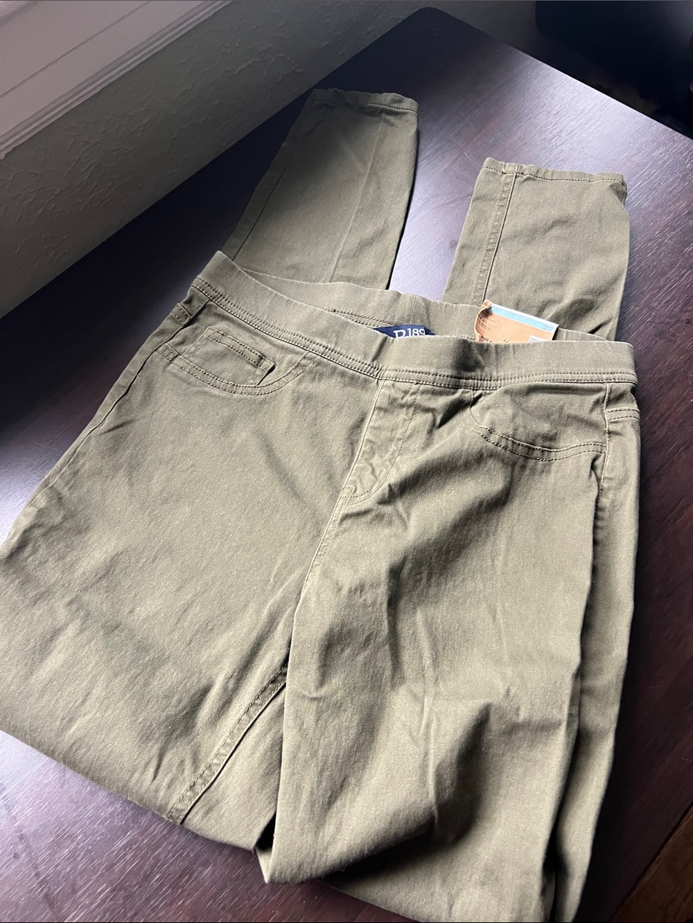 NWT Women's Olive Green Skinny Jean Leggings